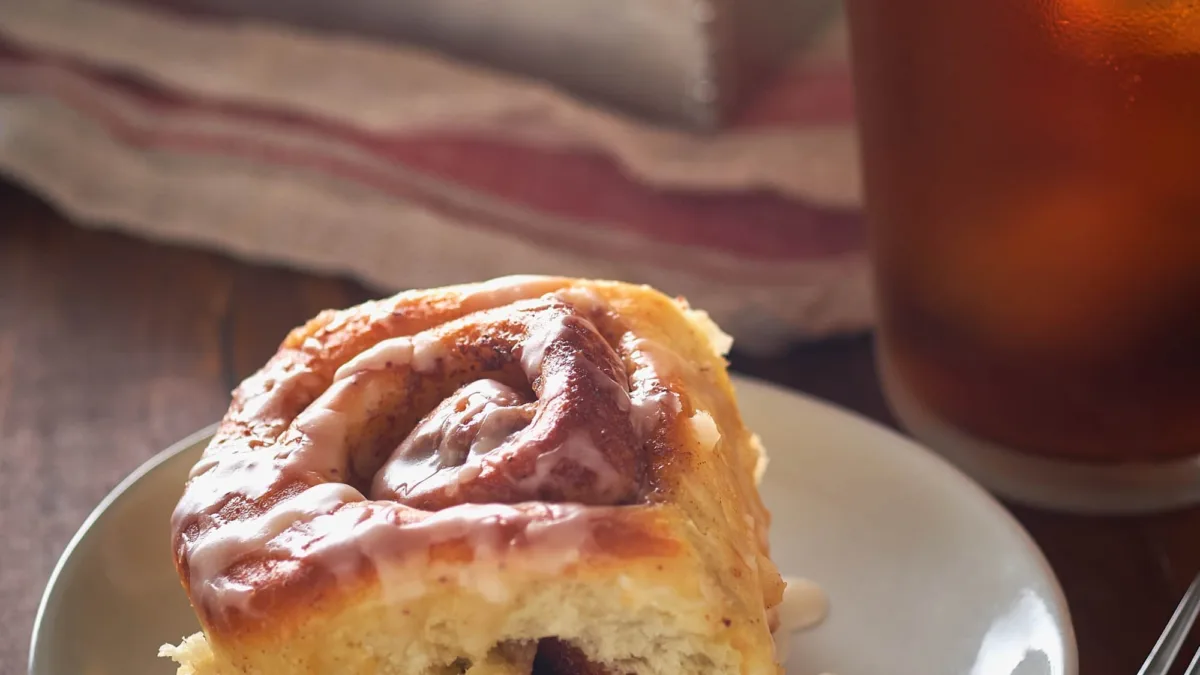 Profile: Tin Pan Cinnamon Rolls — MIKCexplore