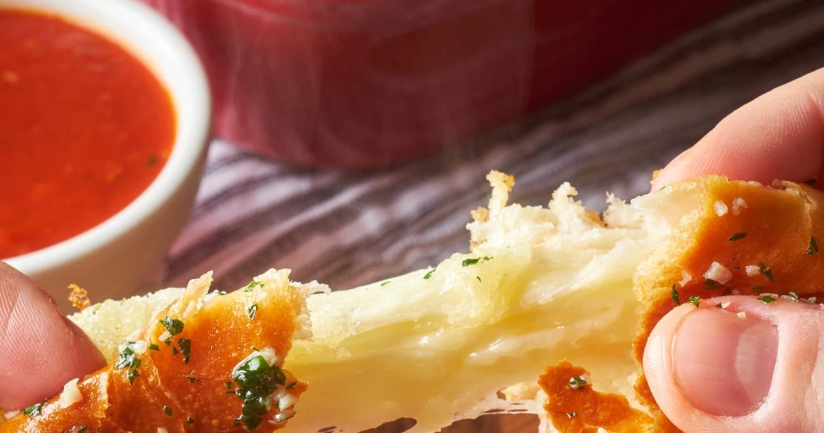 Cheesy Garlic Bread Dinner Rolls Eat Up! Kitchen