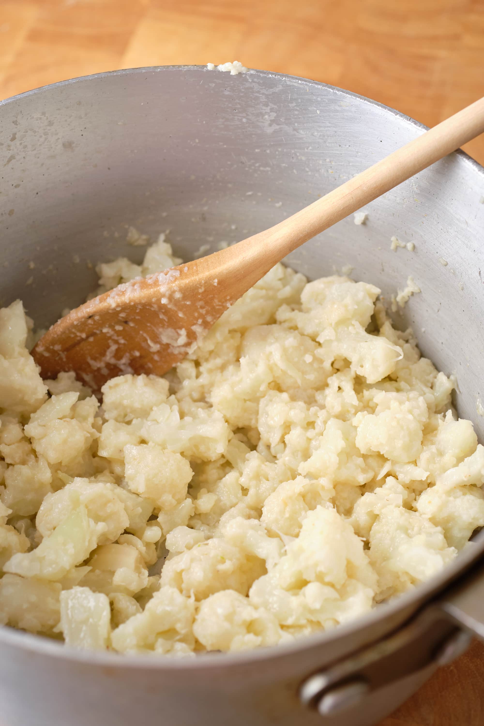 Garlic Horseradish Mashed Cauliflower