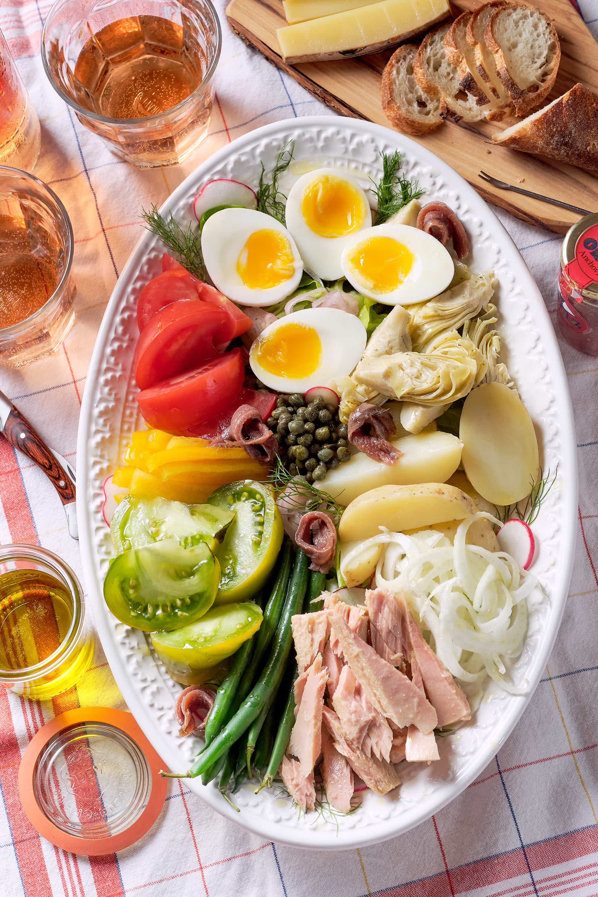 https://eatup.kitchen/wp-content/uploads/2019/06/Nicoise-Salad-Web-506.jpg